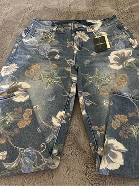 Flamingals Floral Straight-Leg Jeans in Blue